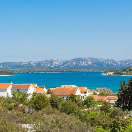 Roza Murter Holiday home *
