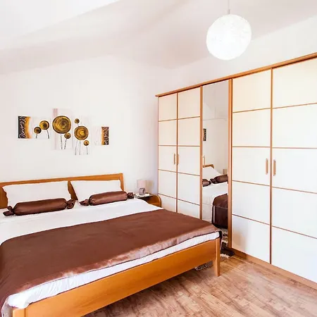 Roza Murter Tatil Evi