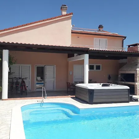 Roza Murter Holiday home