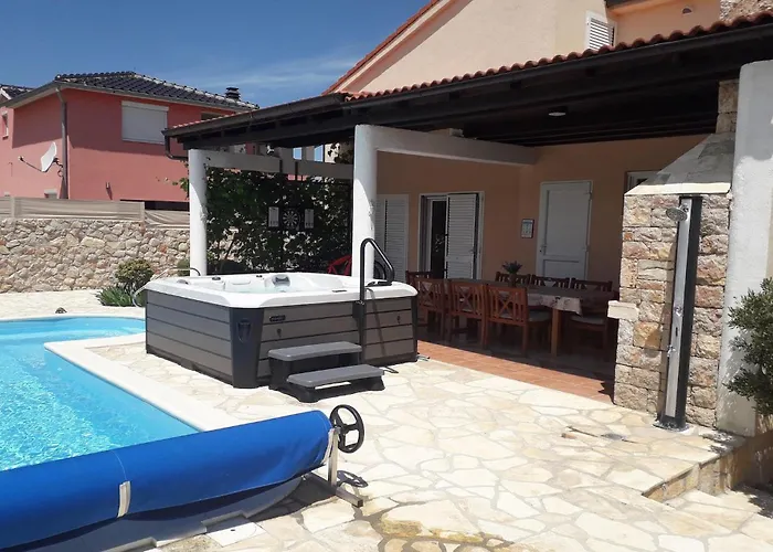 Roza Murter 펜션 시베니크